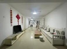 横县|大竹华苑3室2厅2卫出租
