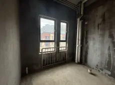 连云区|同科小镇玉兰园5室2厅3卫出售
