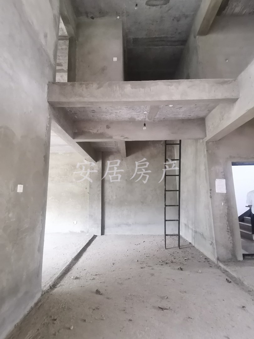 锦辉茗苑,锦辉茗苑 毛坯 好楼层跃层 好房出售3