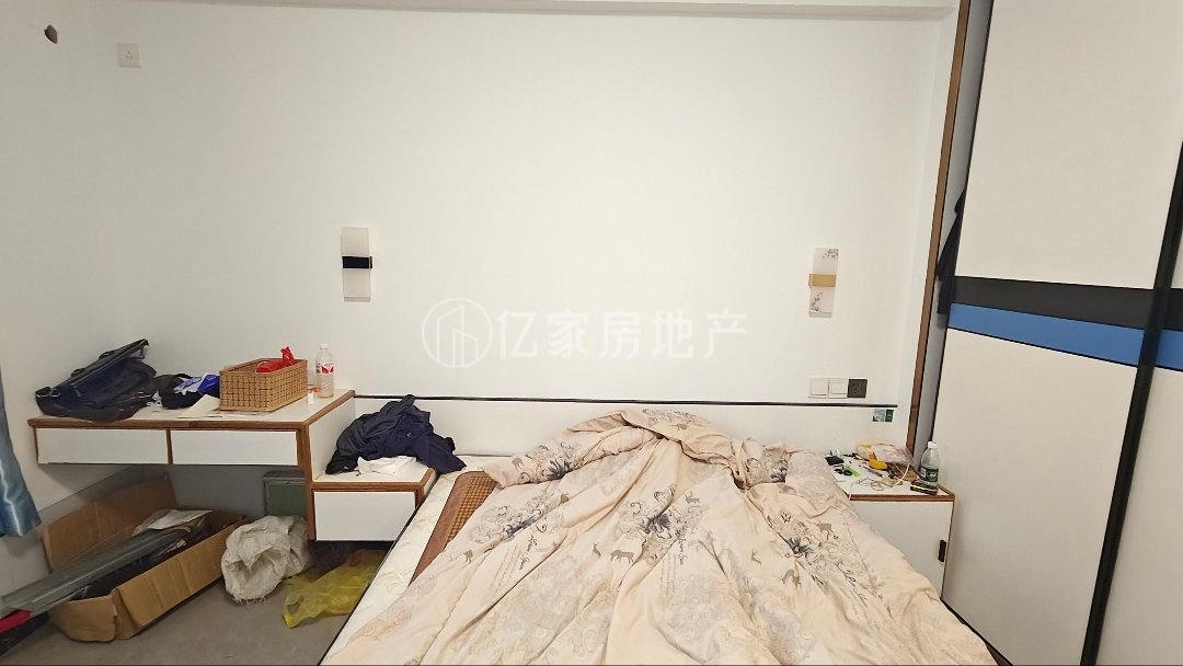 容县城西精装4室2厅2卫二手房出售11