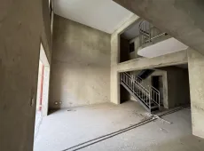 红塔区|兰溪湖畔5室2厅4卫出售