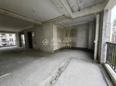 保集御府毛坯带花园，面积139㎡，欢迎品鉴