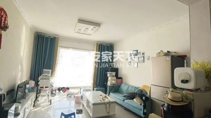 岑王老山，两房两厅，免费停车，仅售39.9万