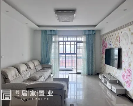 金江星城3室2厅1卫精装