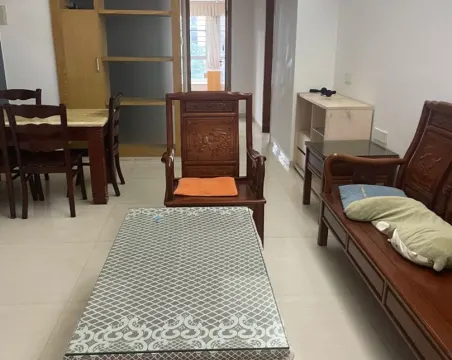 君悦春江花园2室2厅1卫朝南精装