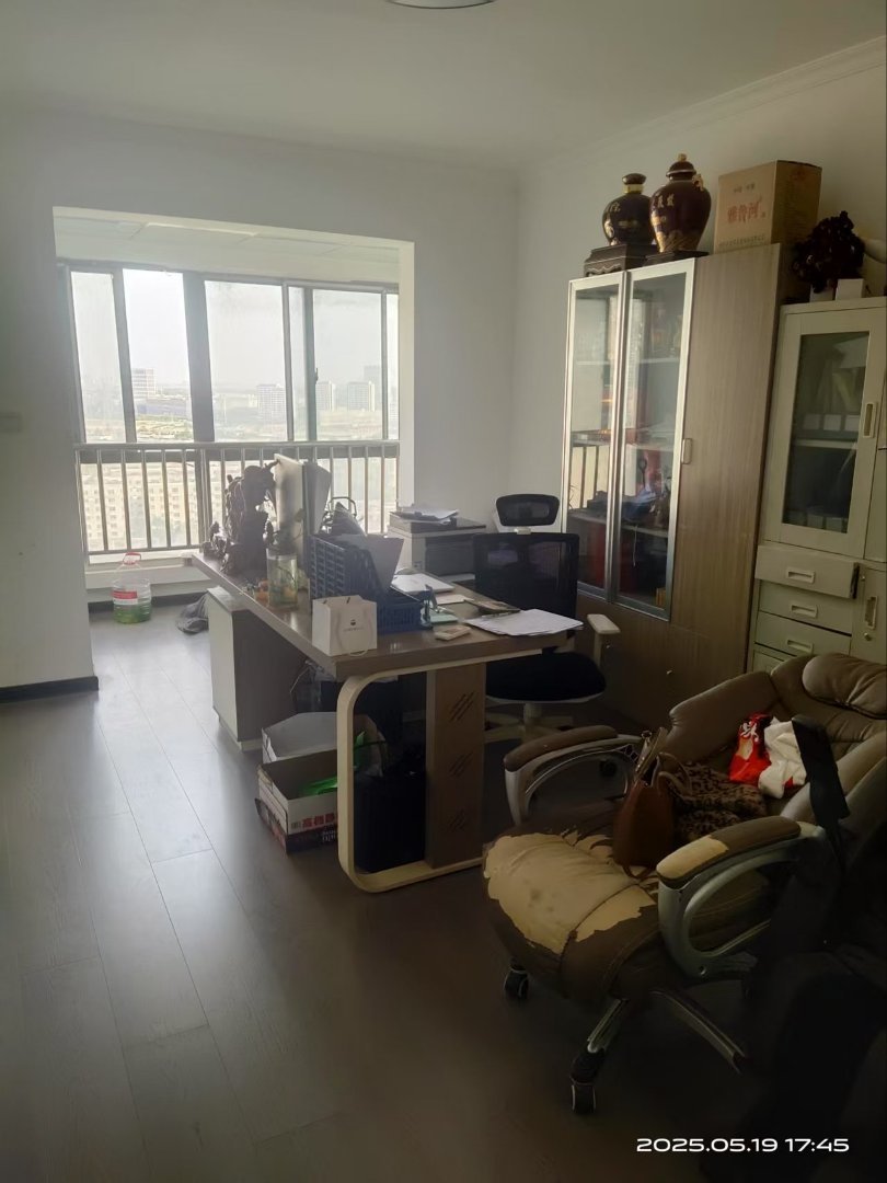 阳光渭水华庭,可按揭 世纪大道地铁口(渭水华庭)简装两室中层 采光好2