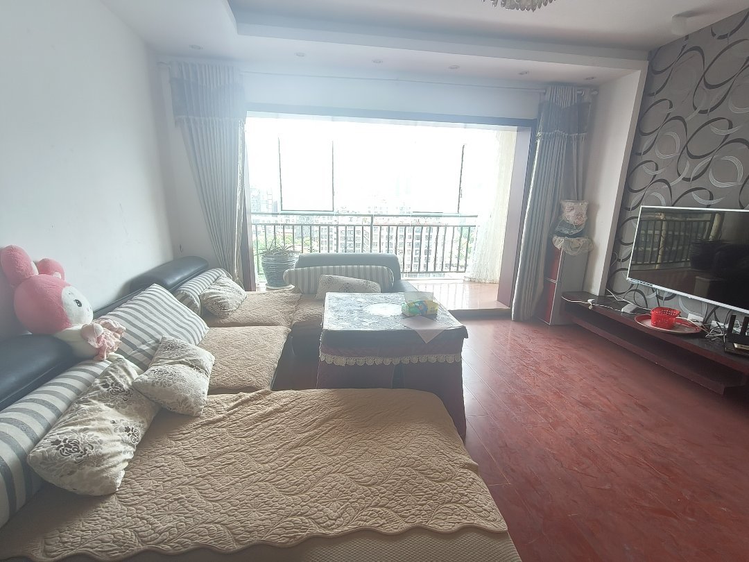 年轻时尚,4室2厅2卫2阳台,观景房,落地大飘窗,采光视野很好-腾庆卡达凯斯山水城二手房价