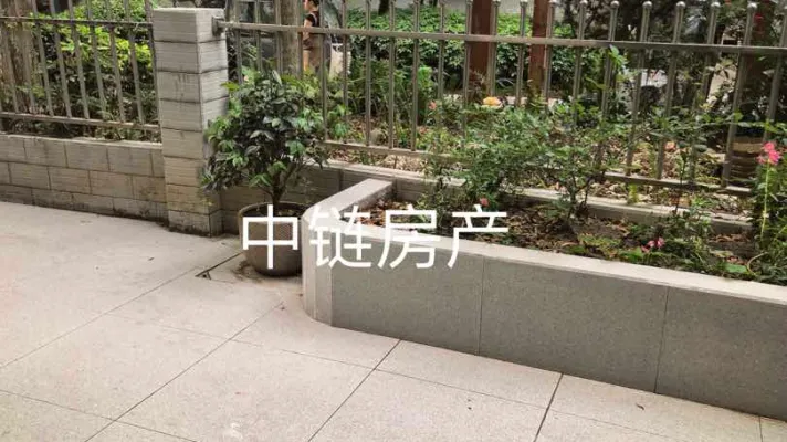 西城水郡1楼带花园，套一