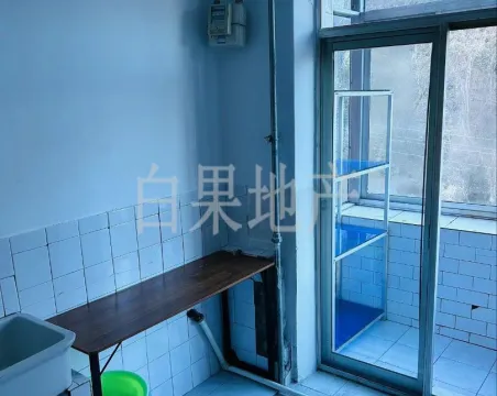 三幼小区2室1厅1卫精装
