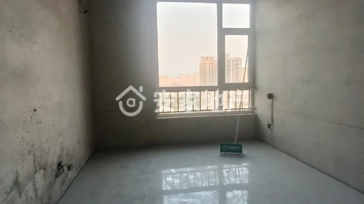 难得一见的五洲观澜精装小户型 总价低，朝向好！
