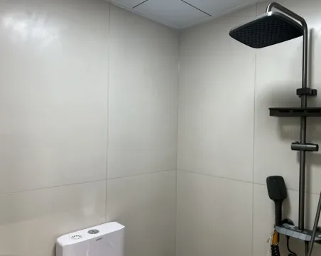 新建村3室2厅1卫毛坯