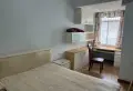 步梯三楼，带装修的。。8