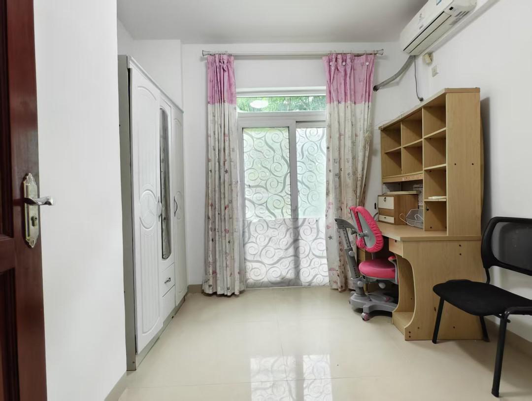 旭日湾花园,中山大学旁 一楼带前后花园 南北通透3房 鸟语花园6