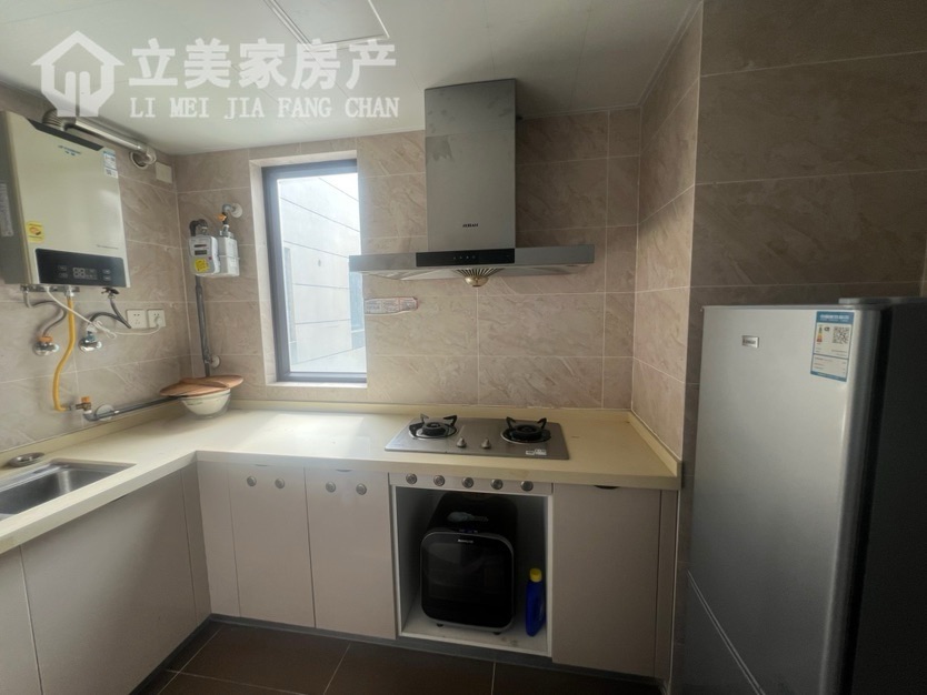 3室2厅2卫1阳台1300元/月,价格实惠,空房出租-万科美的西江悦二手房价