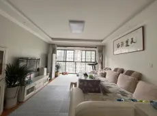 金阳新区|中铁逸都D区3室2厅2卫出售