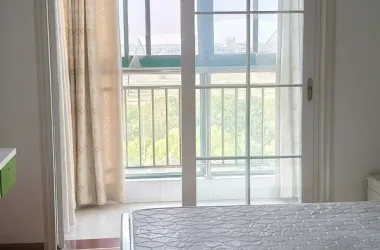 华美达国际公寓出售房源