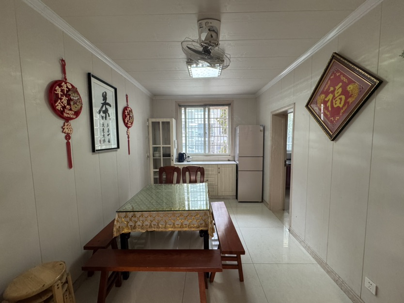 新龙花苑东区,新龙花园 步梯3房两卫 （保洁已做）家电齐全5