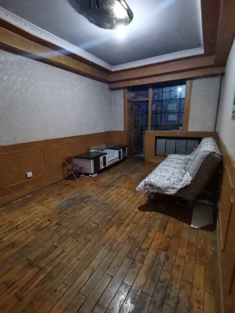 新村一区,新村一区南北超好的地段，住家舒适4