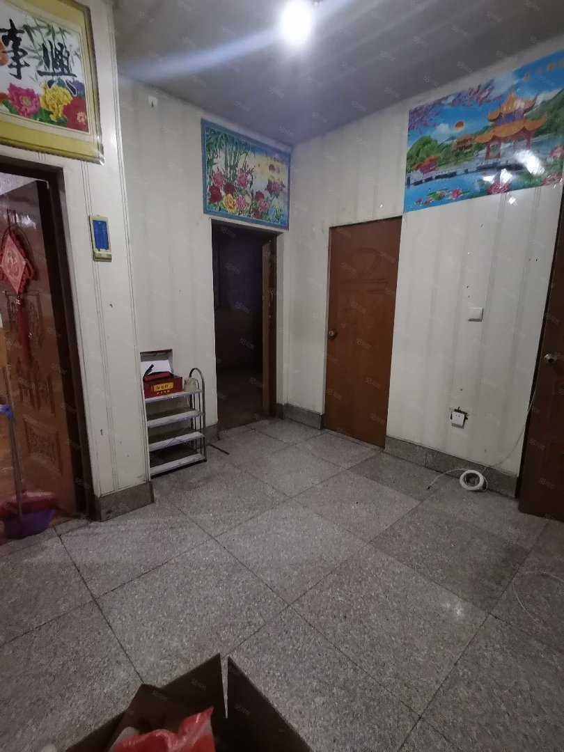 新村一区,新村一区南北超好的地段，住家舒适5