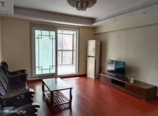 掇刀区|宝业月亮湖花园5室3厅2卫出售