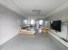 南康市|城发滨江苑4室2厅2卫出租