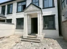 新蔡县|老南关医院东边带院5室2厅2卫出售