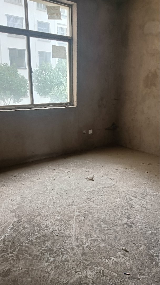 麒麟区南片区毛坯3室2厅2卫二手房出售9