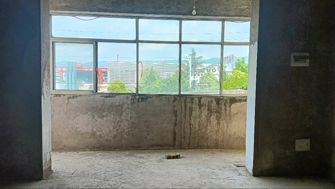 麒麟区南片区毛坯3室2厅2卫二手房出售7