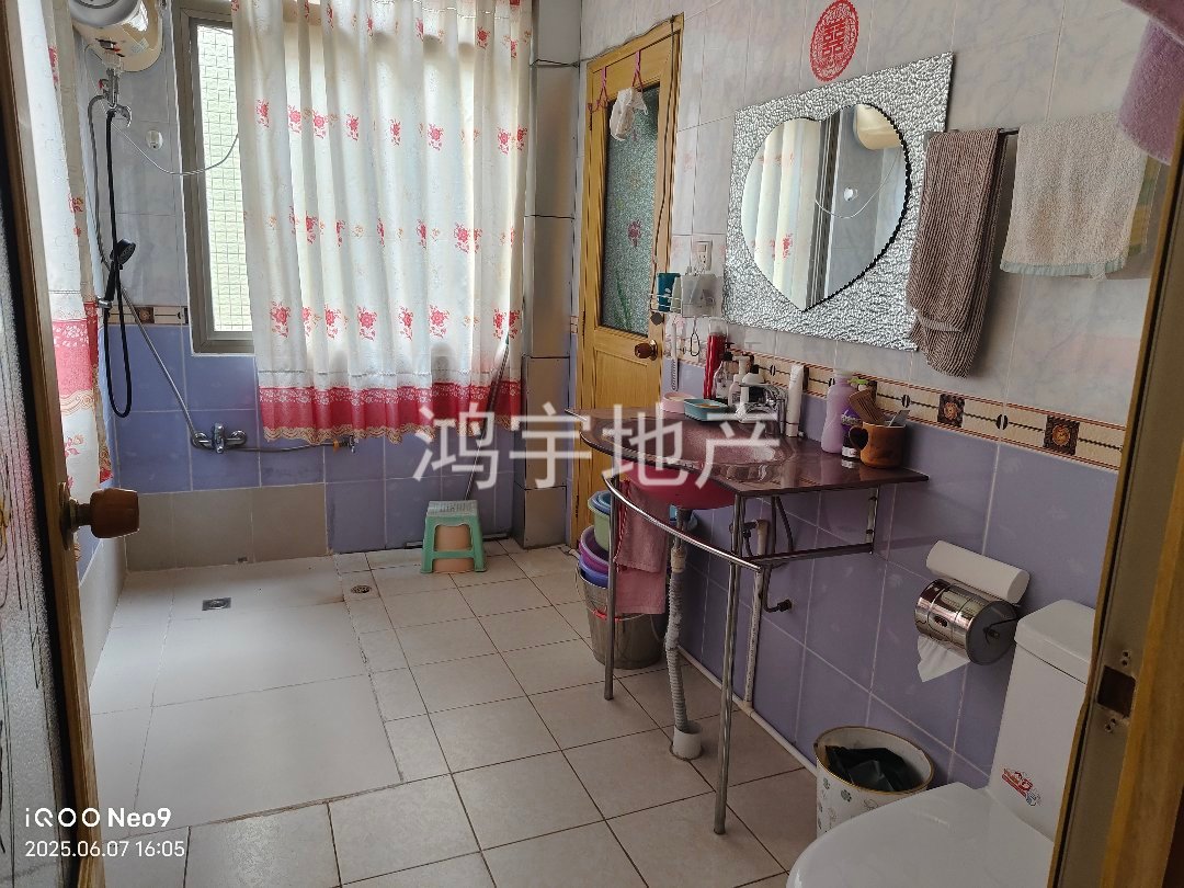 银云安居小区,边户型采光相当好，国有出让占地面积97平，送车位8