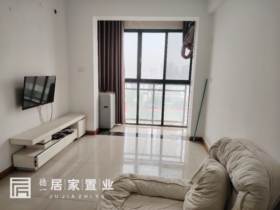 樟华国际市中心精装修小户型，周围配套齐全 上班上学理想小区-樟华国际二手房价