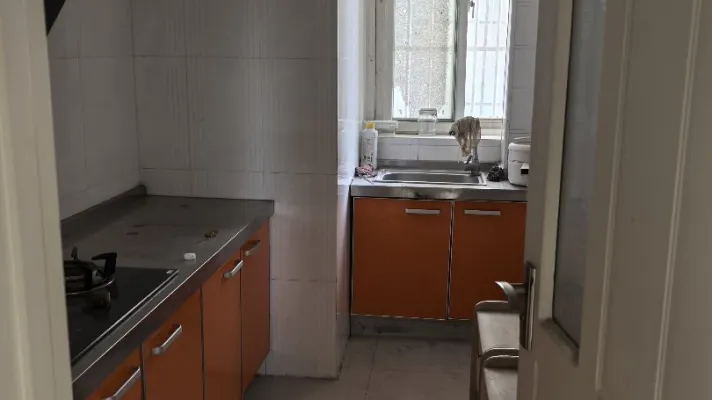 电梯房中间户，拎包入住