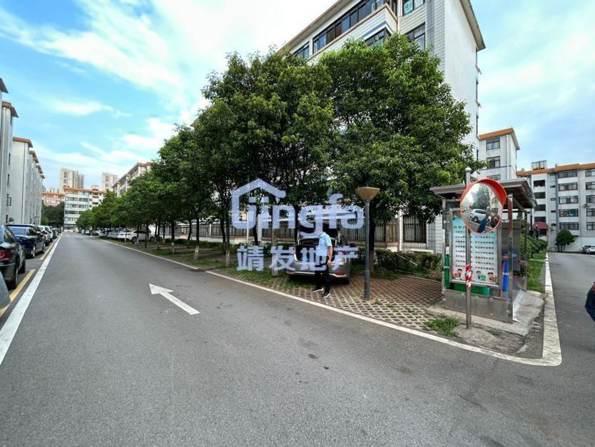 麒麟区北片区精装3室2厅1卫二手房出售13