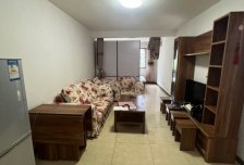 珠光逸景 家具家电齐全 2层 2500元 有钥匙随时看