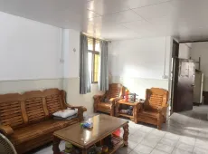 惠东县|食出宿舍4室2厅1卫出售