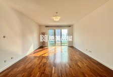 新城三期，东西南四居，预约看