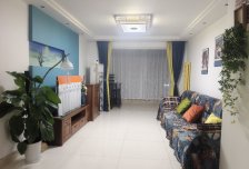 朝南2居室，离学校近，出行方便，精装修，家具齐全