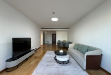 3室2厅2卫0阳台26000元/月正规高性价比