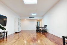 高楼层，无遮挡风景；精致户型，便宜出租，赶紧认领