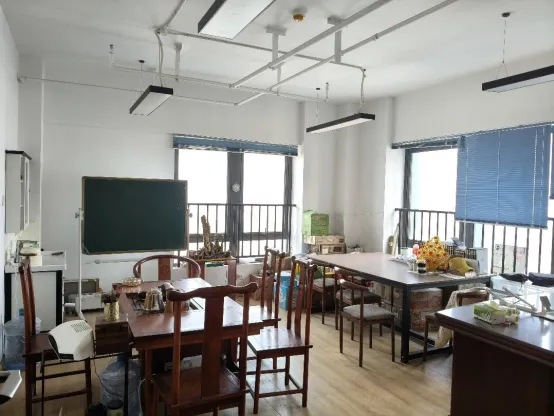 正荣财富中心1室1厅0卫朝undefined精装房源图片