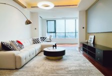 禧瑞都超大阳台一居.